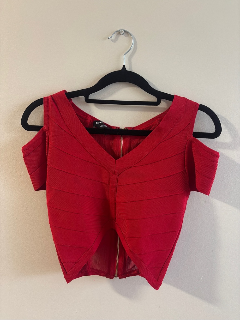 bebe Red Cold-Shoulder V-Neck Bandage Crop Top with Front Zip